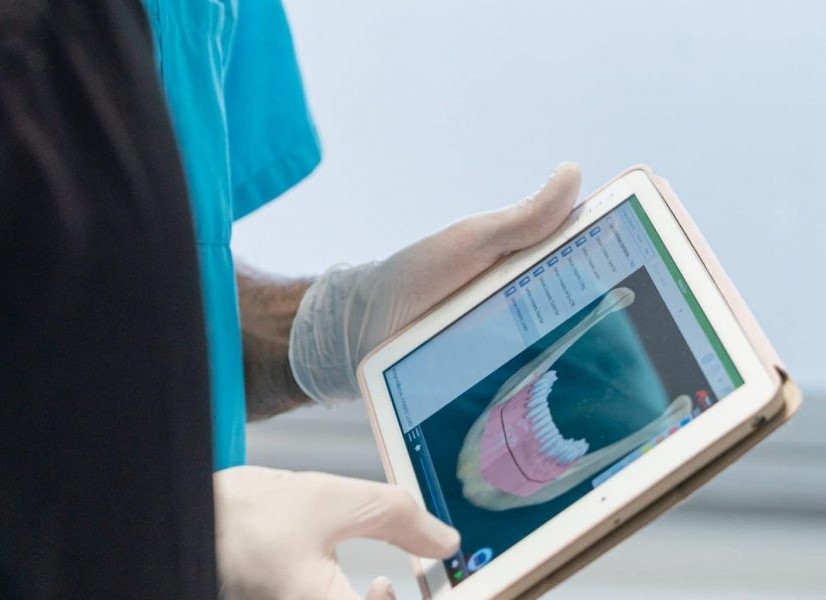 technologie pour soins dentaires précis